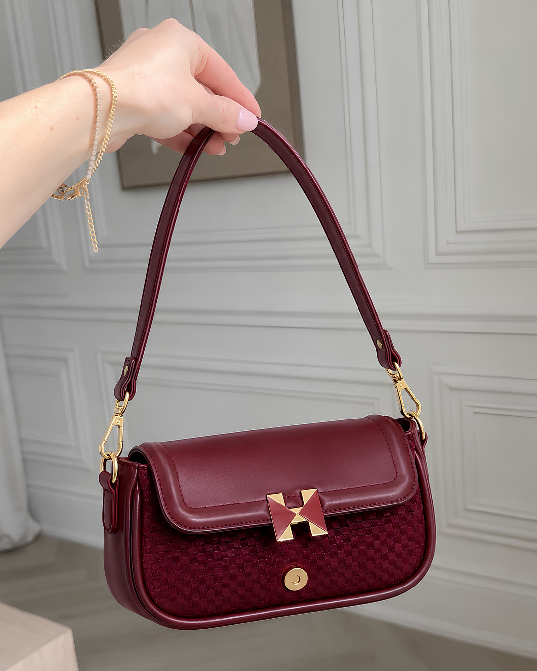 Aurelia Classic Flap Crossbody Shoulder Bag