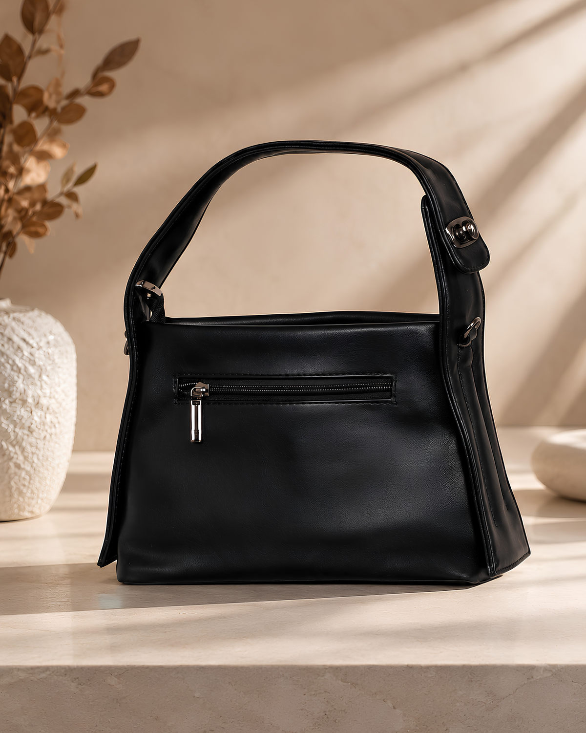 LizzIE Classic Structured Shoulder Bag