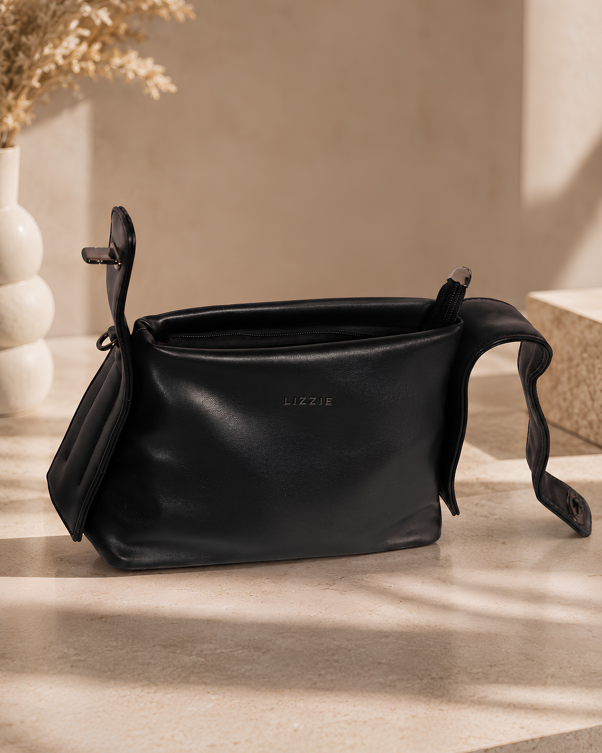 LizzIE Classic Structured Shoulder Bag